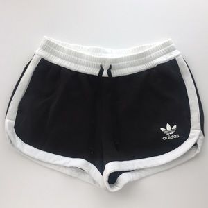 Adidas Running Shorts 🏃🏻‍♀️